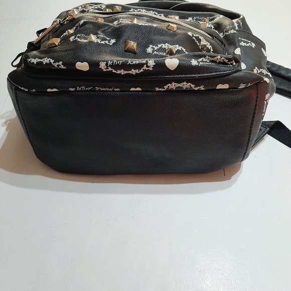BETSEY JOHNSON Black White & Gold Large Heart Charm Backpack Roses Lining main image 4